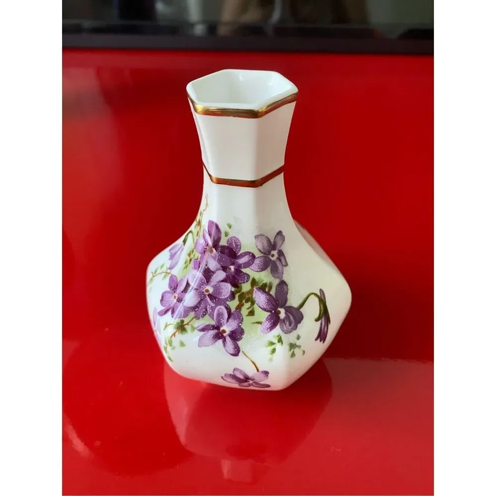 Hammersley Victorian Violets bone china sugar shaker